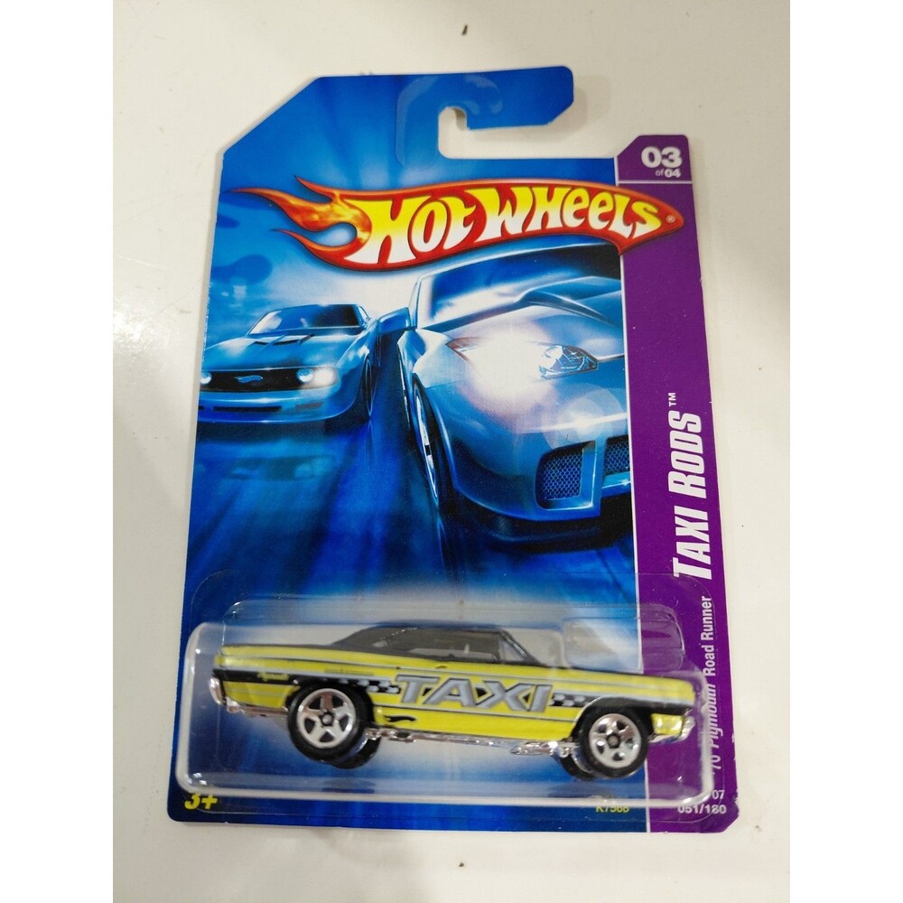 NIP Hot Wheels Taxi Rods 1:64 Die Cast 1970 Plymouth Road Runner Muscle Car